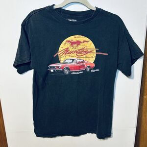 Ford Mustang Logo Vintage Car Officially Licensed Adult Sz M Distressed T-Shirt